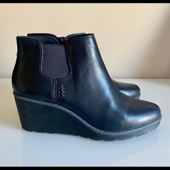 Clarks Hazen Flora Leather Wedge | Poshmark